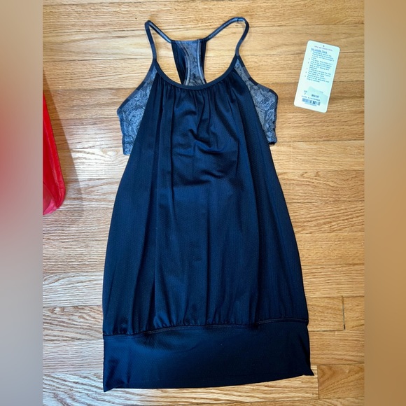 Lululemon No Limits Tank- discontinued- size 2 - Picture 6 of 8